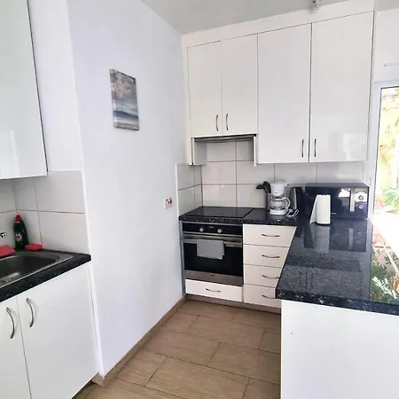 Apartamento Dream Escape 1 - 6 Min Walk To Kastella Beach!