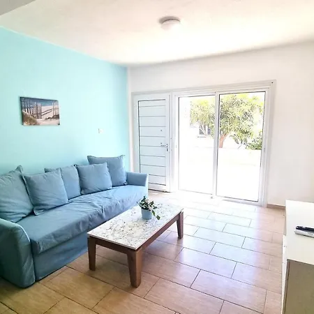 Dream Escape 1 - 6 Min Walk To Kastella Beach! *