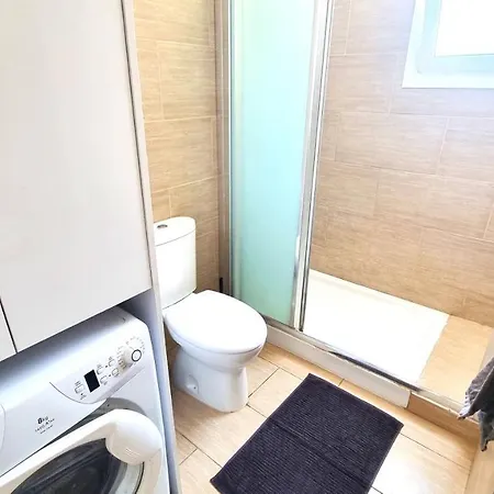 Апартаменты Dream Escape 1 - 6 Min Walk To Kastella Beach! Ларнака