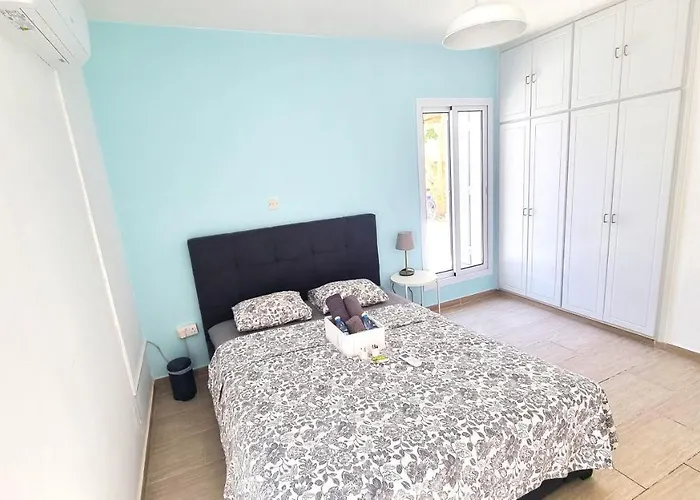 Apartment Dream Escape 1 - 6 Min Walk To Kastella Beach! Larnaka