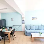 Dream Escape 1 - 6 Min Walk To Kastella Beach! Daire *