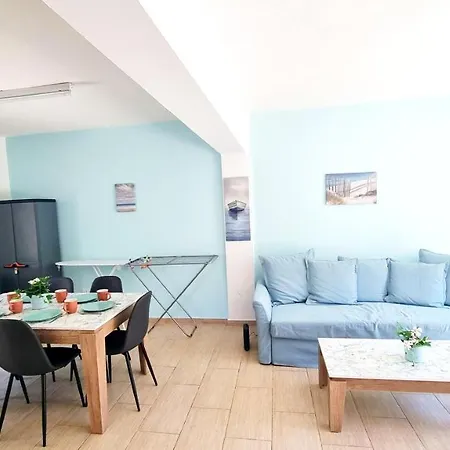 Dream Escape 1 - 6 Min Walk To Kastella Beach! Daire *